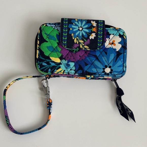 Vera Bradley Wallet Floral Print Midnight Blues Wristlet Quilted Coin Zipper - Picture 1 of 4